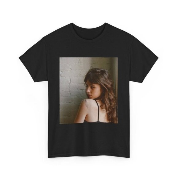Gildan Other - Clairo Shirt Black Shirt